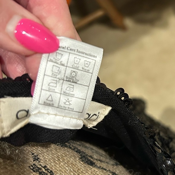 Ana-Kaci dress - Picture 8 of 9